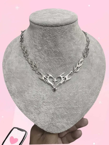 Punk Pendant Necklace Bramble Flame Peach Heart Hollow Necklaces Hip Hop Flame Collares Con Colgante Man's Necklace K101365