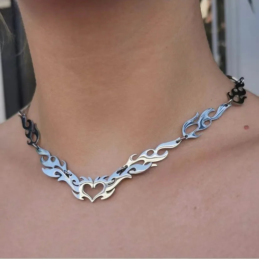 Punk Pendant Necklace Bramble Flame Peach Heart Hollow Necklaces Hip Hop Flame Collares Con Colgante Man's Necklace K101365