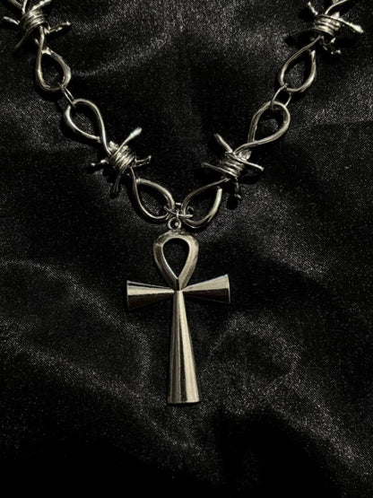 1 Piece Of Personalized And Fashionable Entwined Thorns Cross Gothic Style Metal Silver Color Pendant Necklace 47+5cm