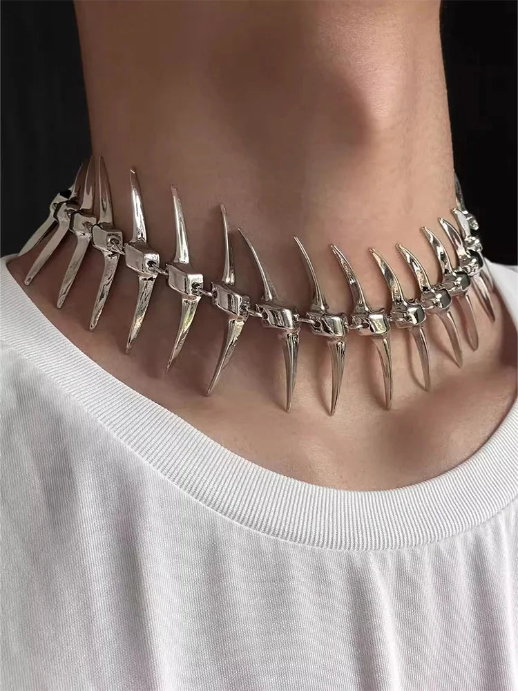 The Fishbone Shackle Necklace In A Punk And Cold Style, Made Of Copper Alloy, Is A Neutral Carnival Jewelry Accessory