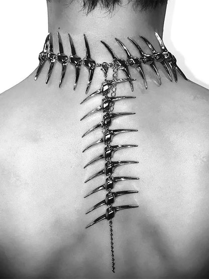 The Fishbone Shackle Necklace In A Punk And Cold Style, Made Of Copper Alloy, Is A Neutral Carnival Jewelry Accessory