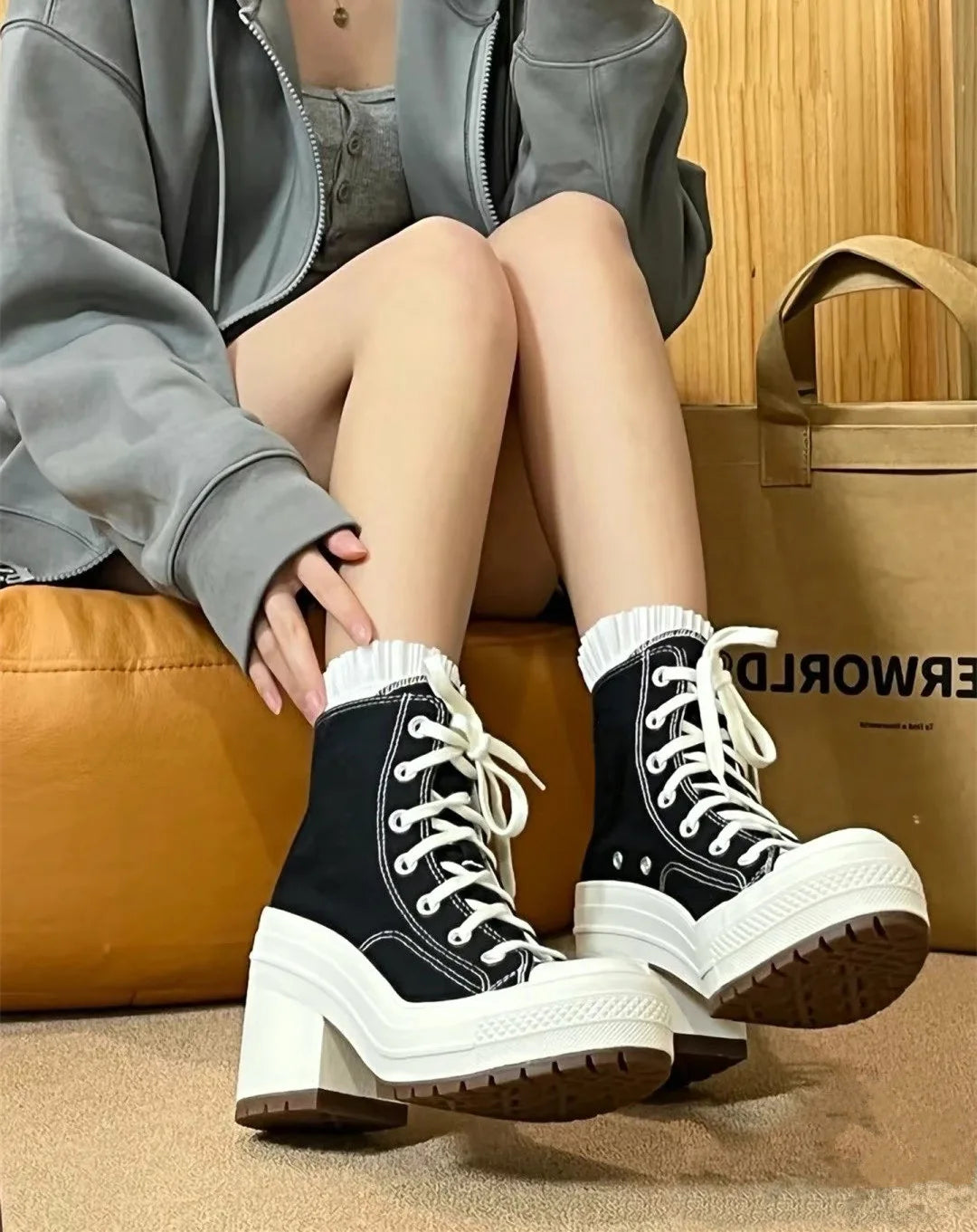 Fashionable High Top Canvas Shoes Classic Retro Casual Shoes Thick Soled Sports Shoes Height Increasing Breathable Women's Shoe