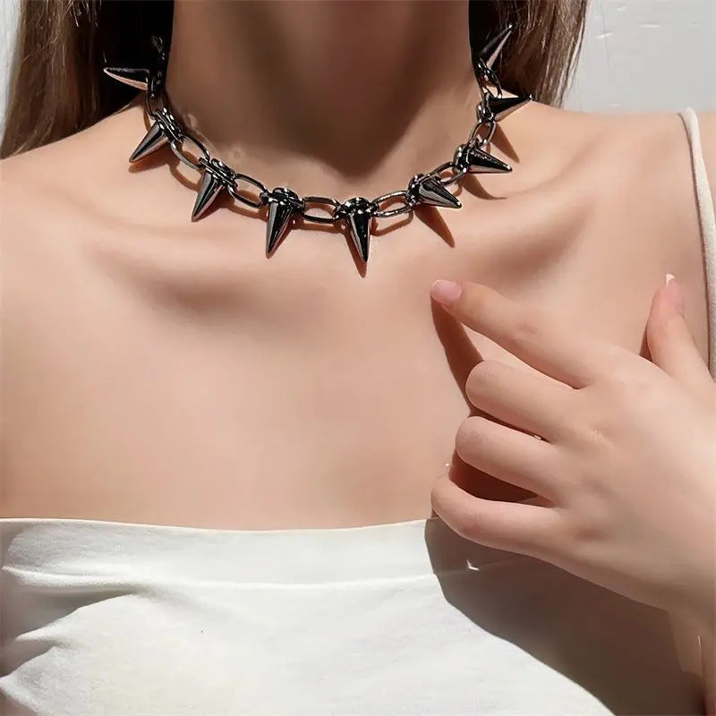 Hip Hop Black Alloy Rivet Men Necklace Punk Metal Choker Neogoth Fashion Jewelry Trendy Accessories